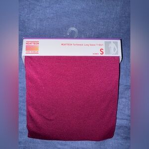 NWT AUTHENTIC WOMENS UNIQLO HEATTECH TURTLENECK LONG SLEEVE TOP SIZE SMALL